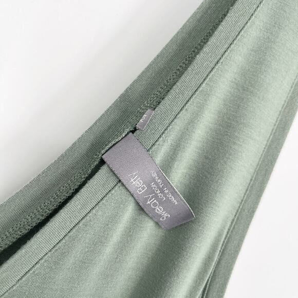 Sweaty Betty Take it Easy Drop Waist Dress in Sage Green Size Medium (8-10) - Picture 6 of 11